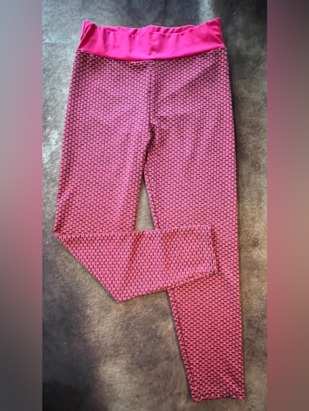 Woman's textured pink leggings L/XL